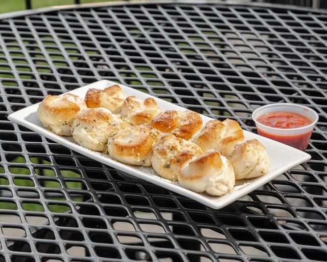 Garlic Knots.
